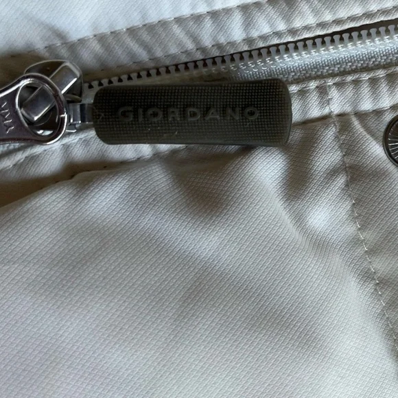 Giordano Long Puffer with Detachable hoodie and Fur trim- Medium - Picture 10 of 15